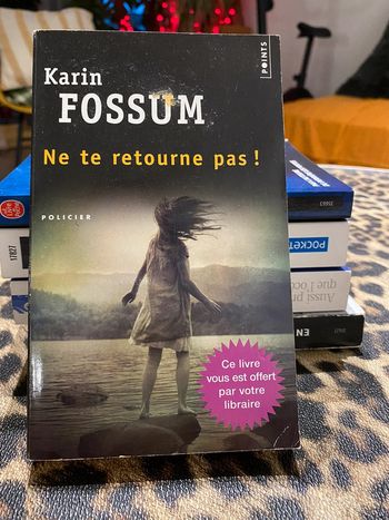 Ne te retourne pas - Karin Fossum
