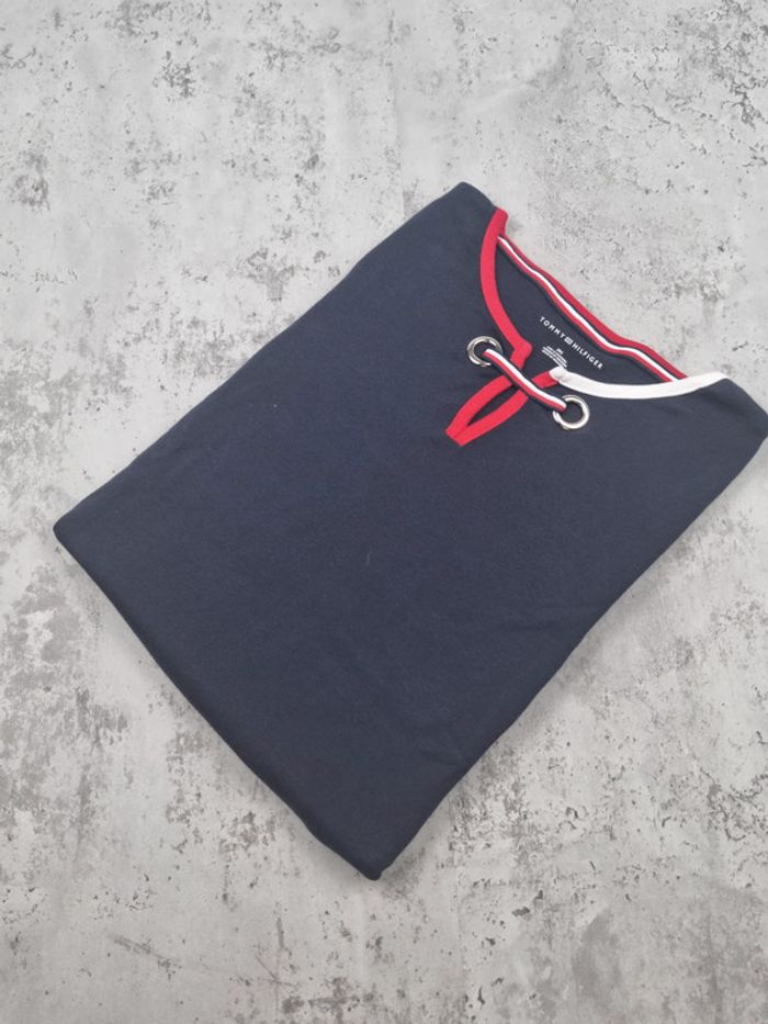 Haut manches 3/4 Tommy Hilfiger marine avec cordon – Taille M Femme
