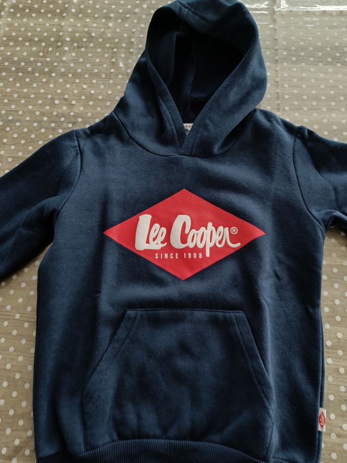 Pull Lee Cooper