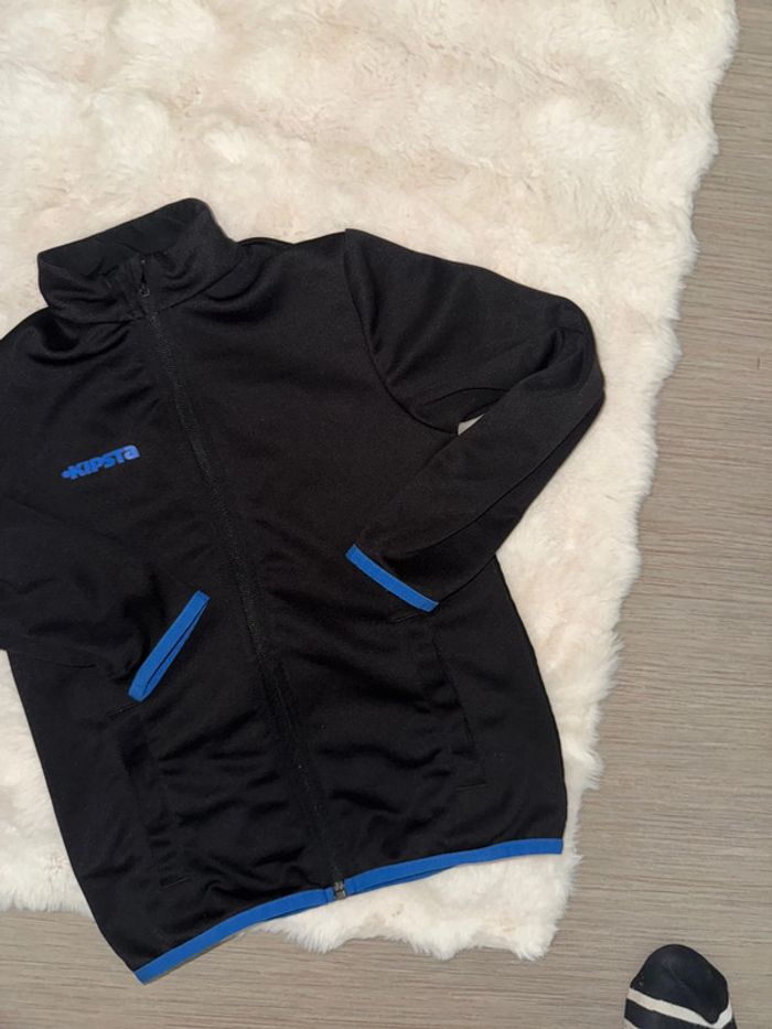 Veste jogging l’opéra très peu porté 7:8 ans - photo numéro 3