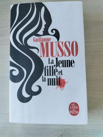 Livre : la jeune fille et la nuit - Guillaume Musso