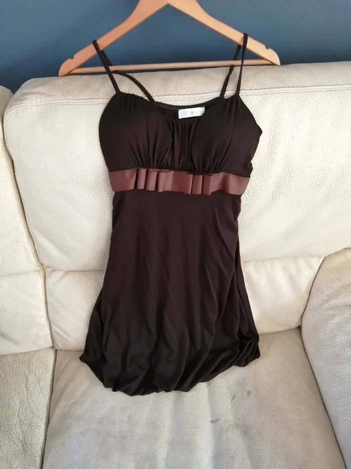 Robe à bretelles