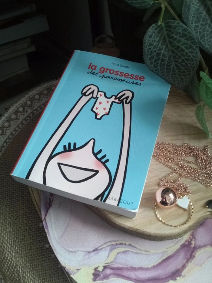 Joli collier sautoir BoLa + livre la grossesse - photo numéro 4