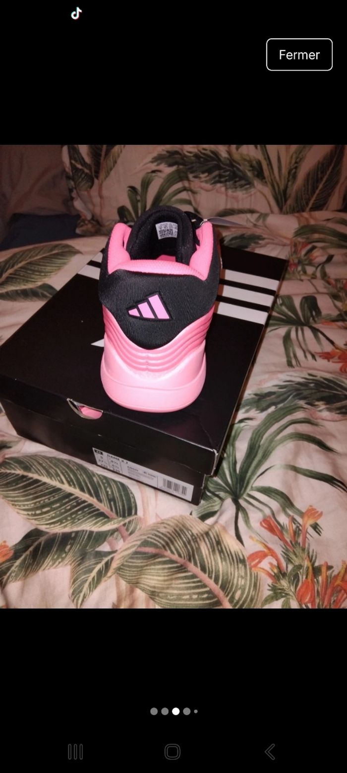 Basket adidas 37 - photo numéro 2