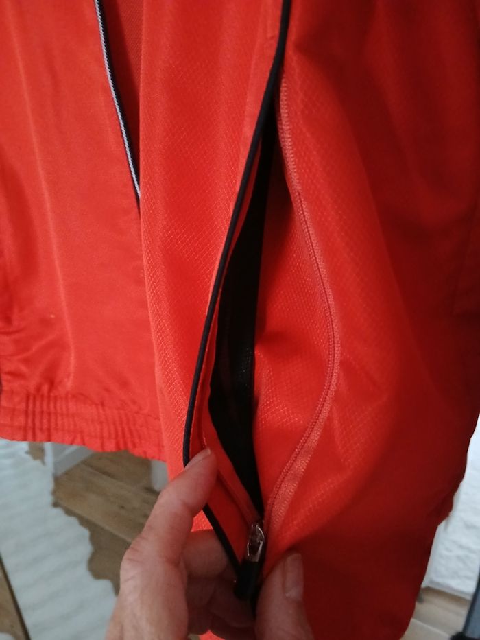 Veste  sport Sergio Tacchini  Taille  S - photo numéro 3