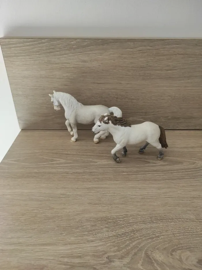 Lot de 2 chevaux Schleich - photo numéro 2