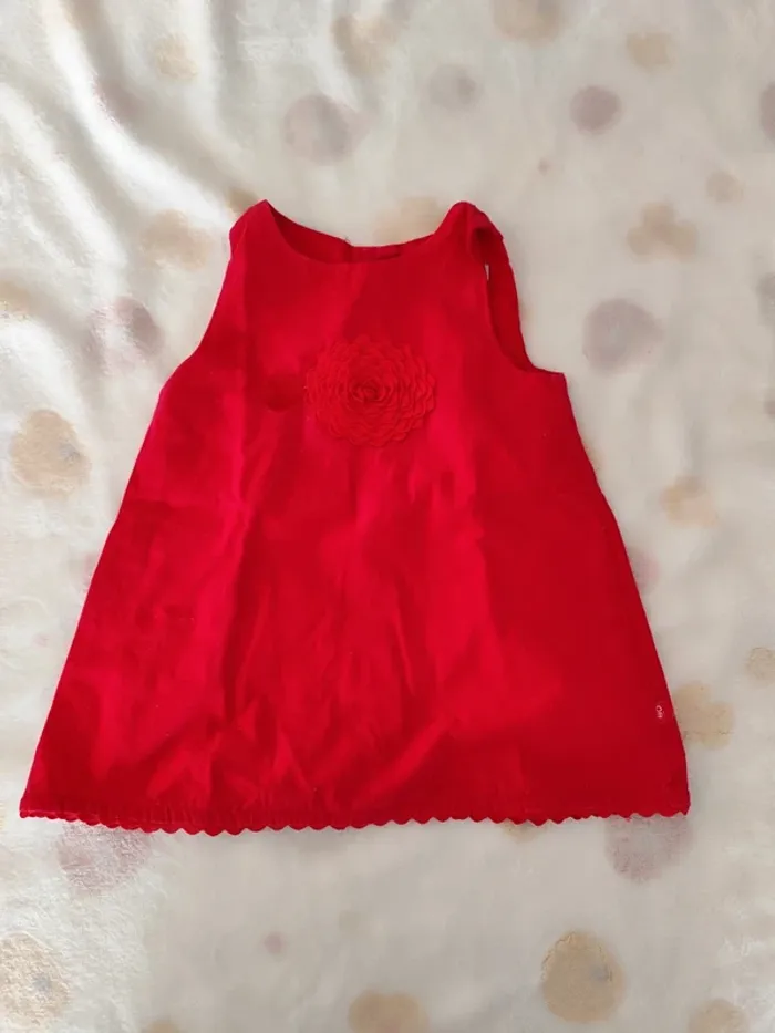 Robe à boutons