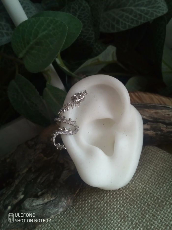 Clip oreille dragon argenté