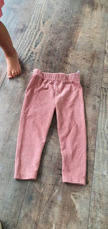 Pantalon 24 mois en très bon état