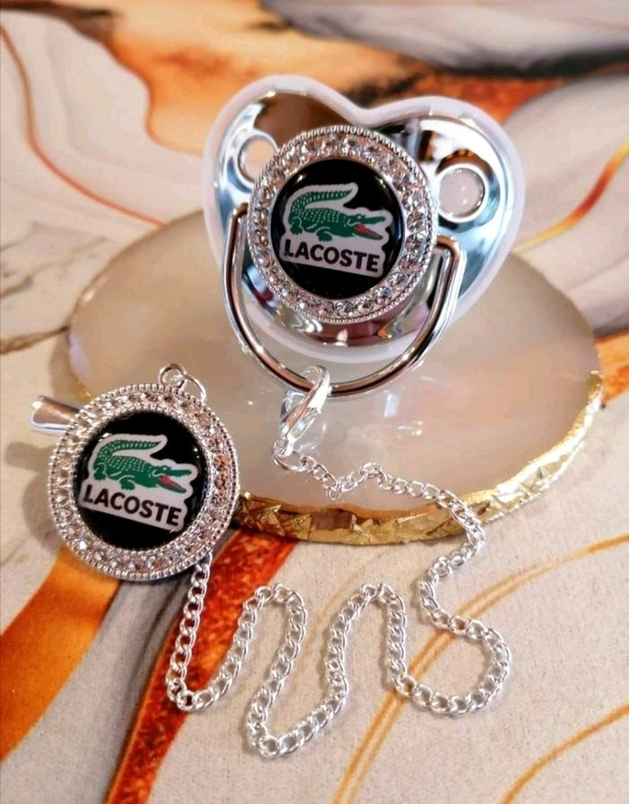 Tétine Lacoste - photo numéro 2