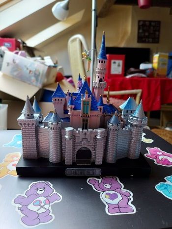 Figurine chateau 100 ans anniversaire disney aurore