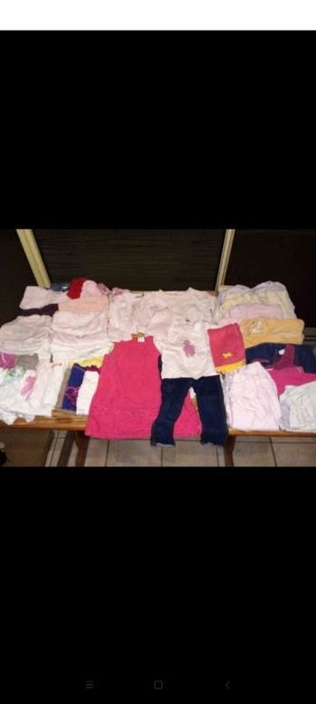 Lot de 46 vêtements 12 mois fille