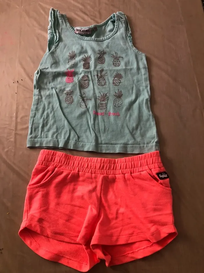 Lot été 5 ans fille short et tee shirt - photo numéro 2