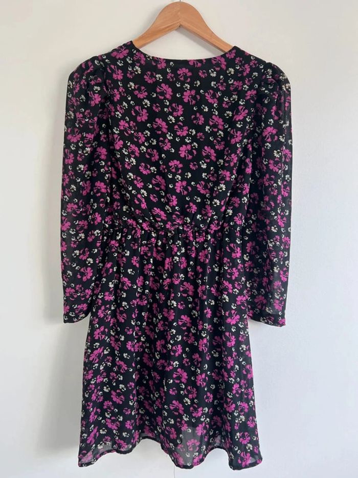 Robe à fleurs violettes - photo numéro 2