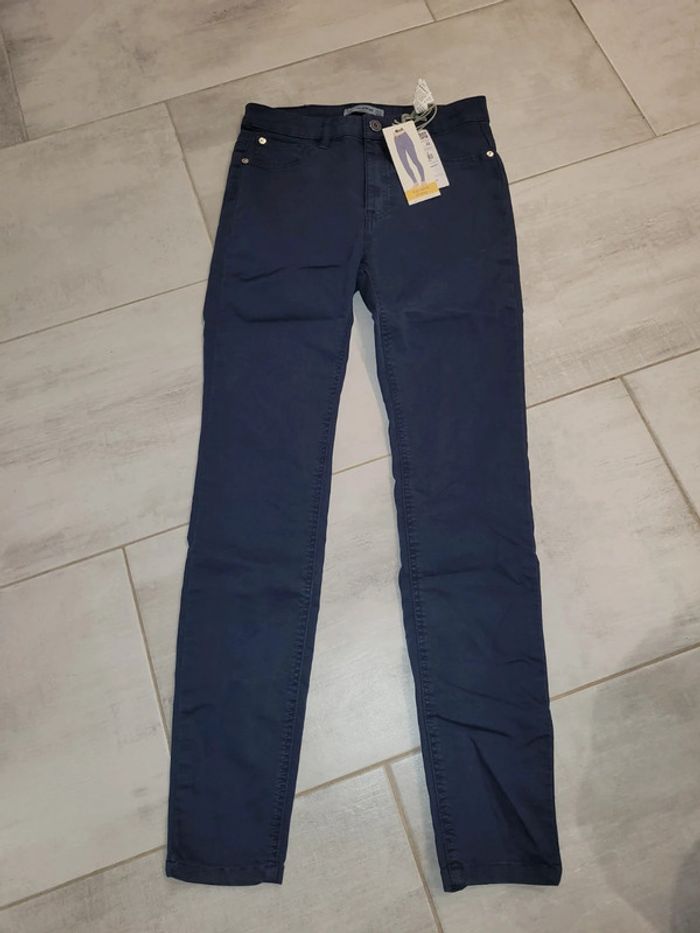 Jean skinny Pull & Bear, taille 38. Neuf