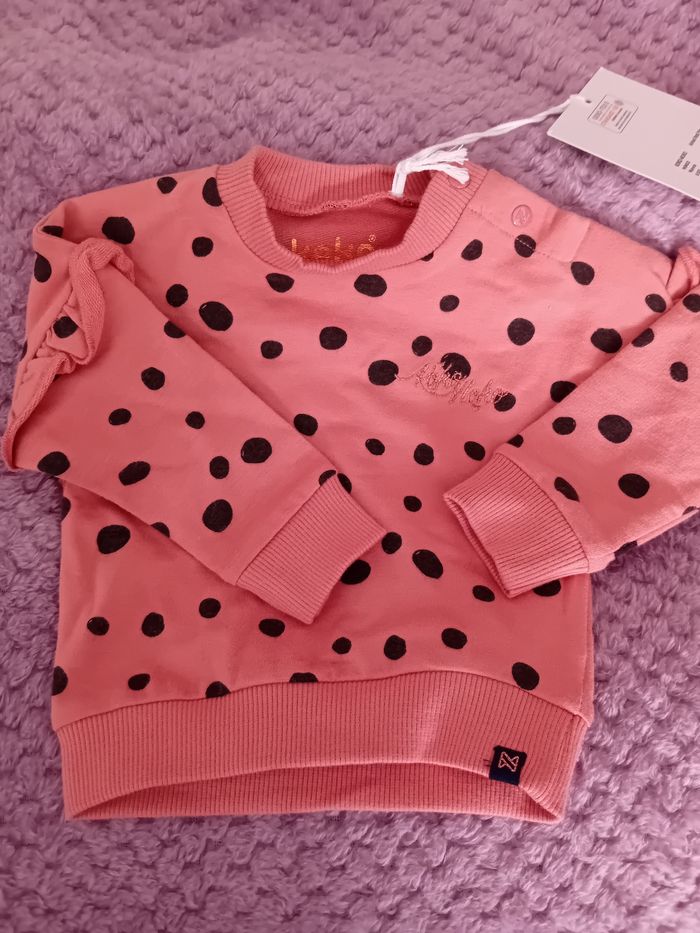 Pull bébé fille 1 mois neuf - photo numéro 2