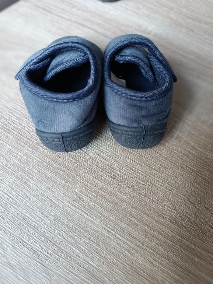Chaussons bébé 19 - photo numéro 4