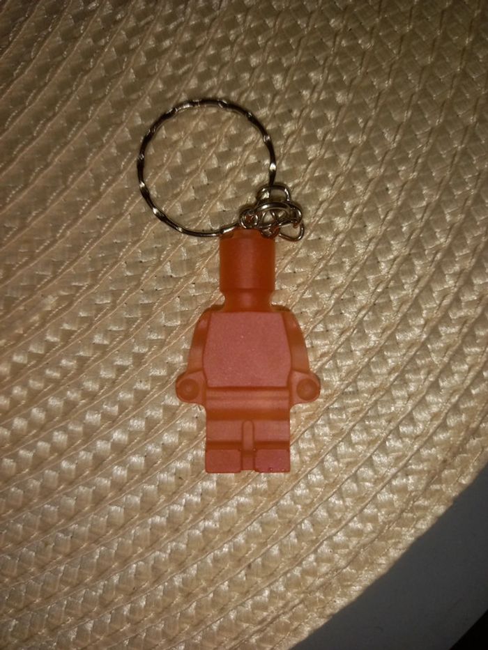 Porte clé lego corail resine