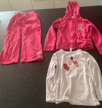 Tenues de sport 3 pièces 36 mois