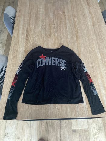 T shirt manches longues converse taille 12/13 ans