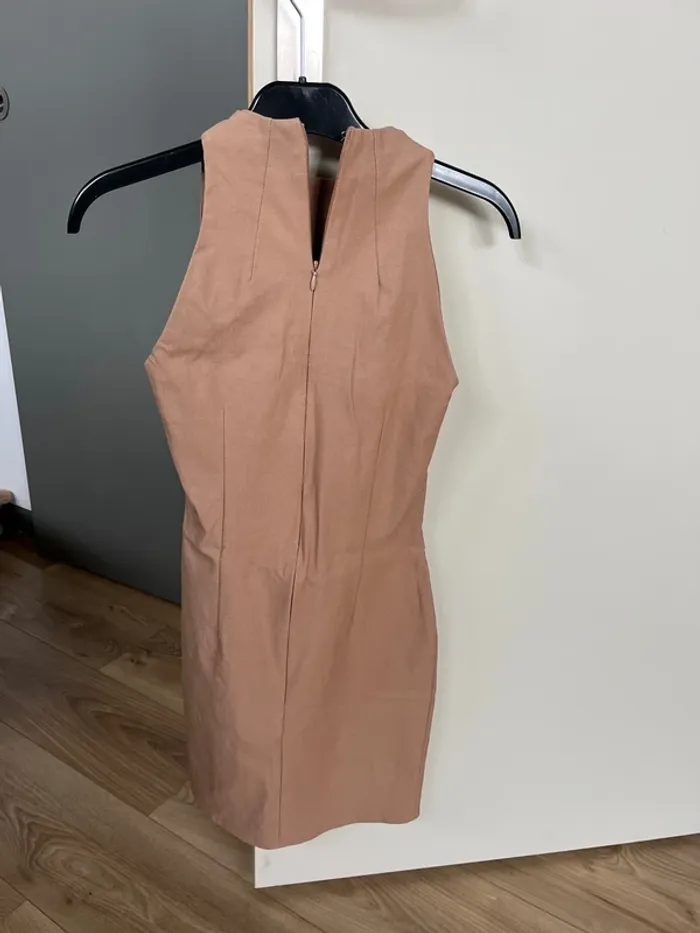 Robe serrée Asos - photo numéro 3