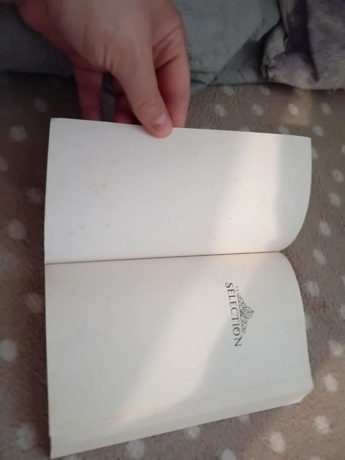 Livre poche la sélection de kiera cass - photo numéro 6