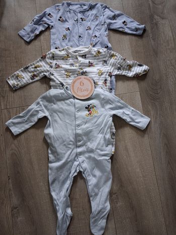 Lot 3 pyjamas Mickey Disney 6 mois neufs
