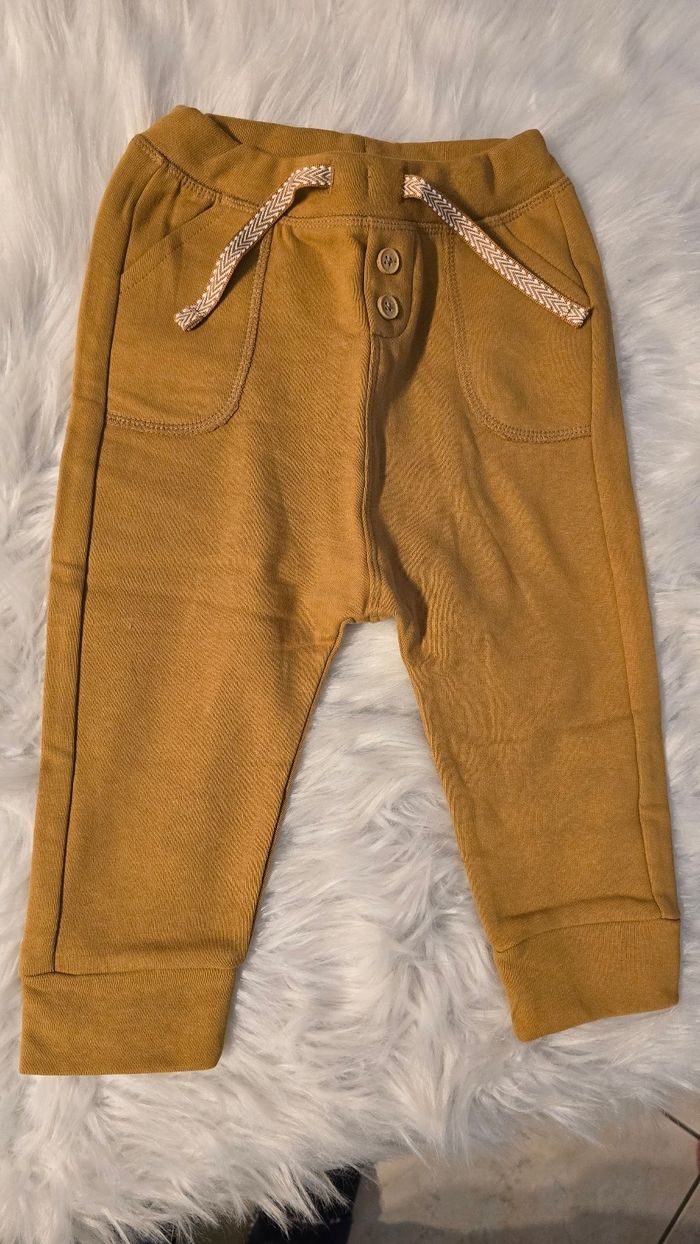 (Neufs non portés) ensemble teeshirt ml et pantalon 36mois garçon - photo numéro 4