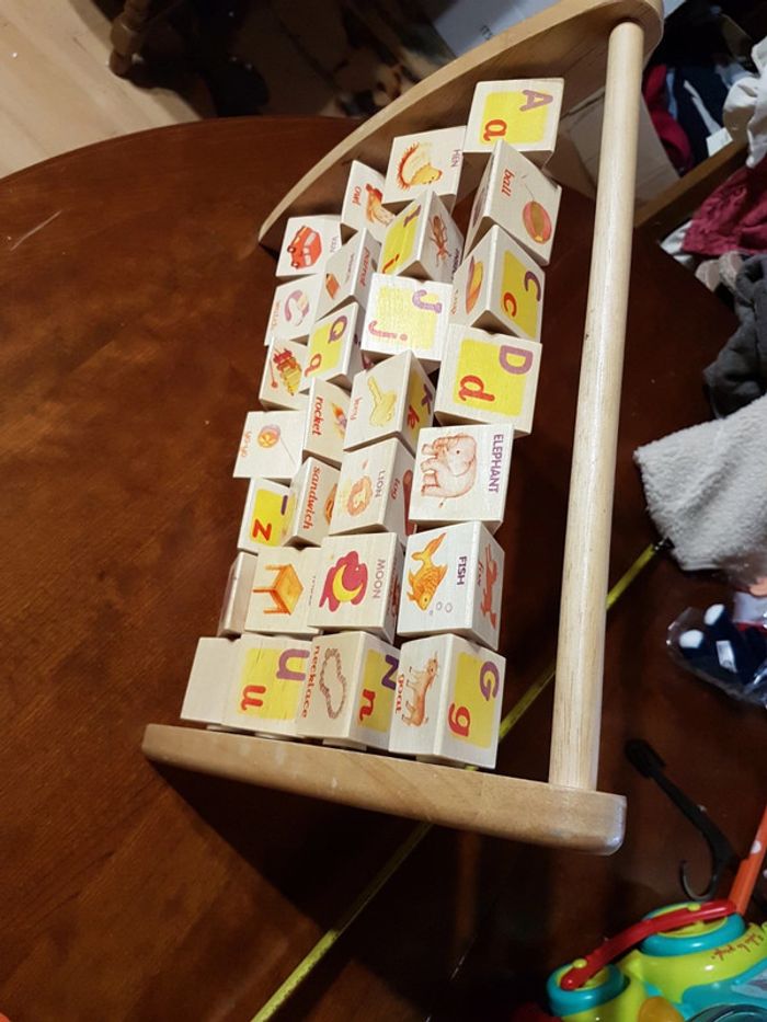 Alphabet en bois et boulier