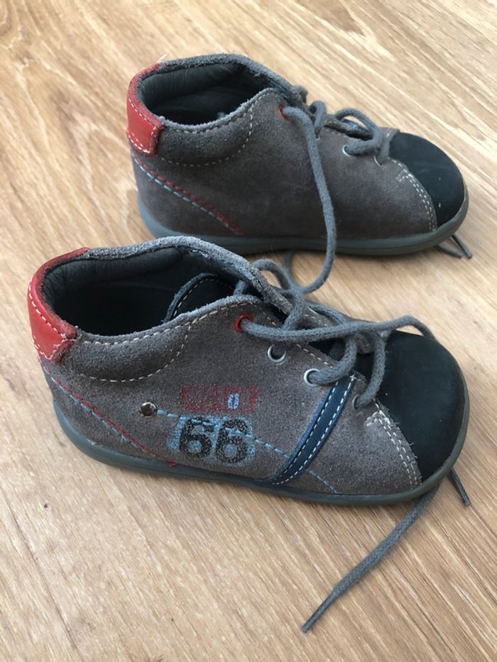 Chaussure t20