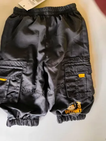 312010 pantalon gris garçon 6 mois sans marque