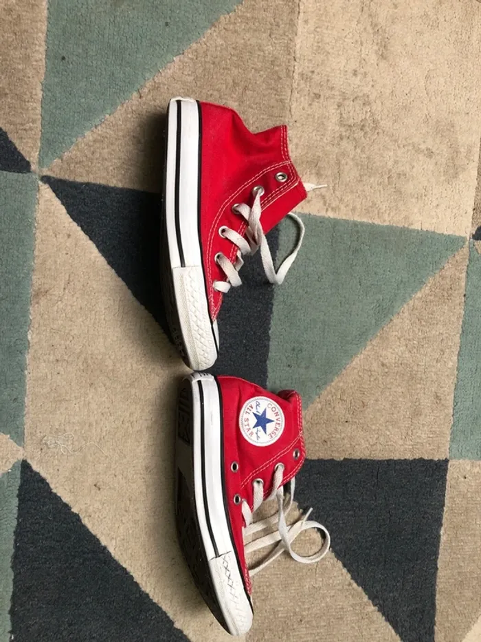Converse rouge - photo numéro 3