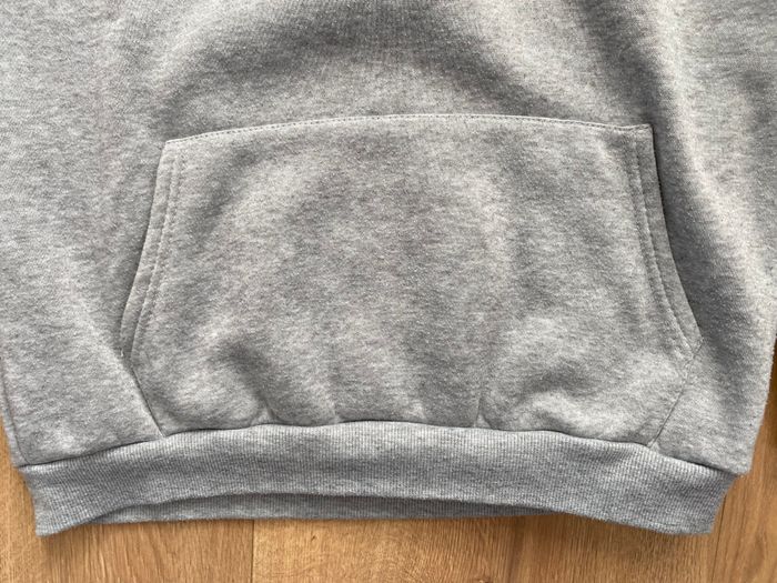 Sweet à capuche taille S - photo numéro 2
