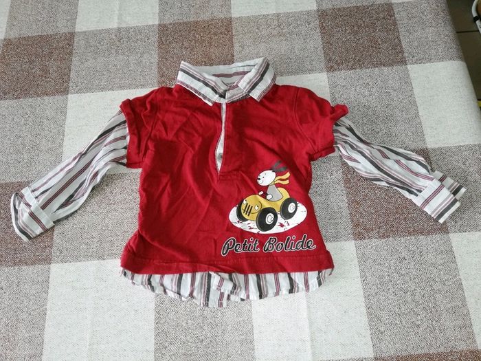 Tee shirt 12 mois rouge manches longues petit bolide
