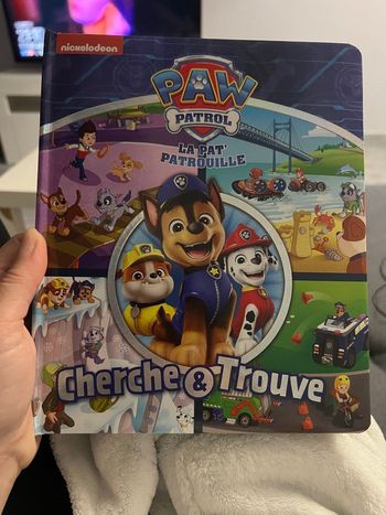 Livre cherche et trouve pat patrouille