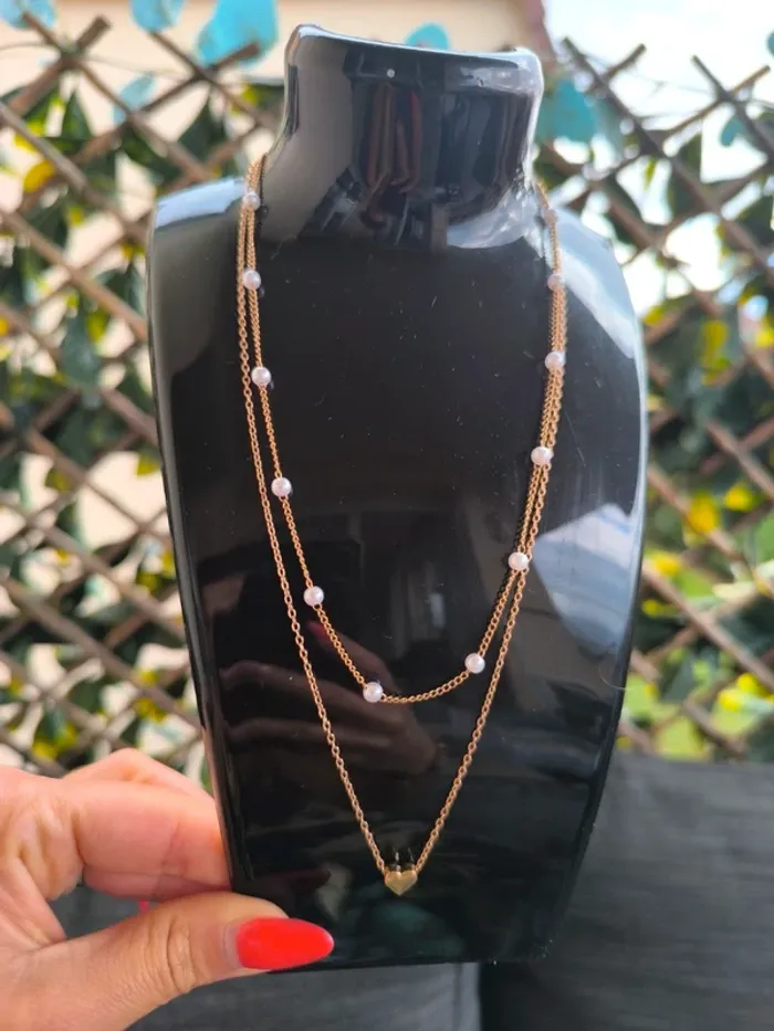 Ensemble de collier, neuf , idée cadeau