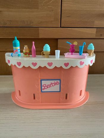Barbie Mattel poupée bar chocolaterie chalet chocolate shop