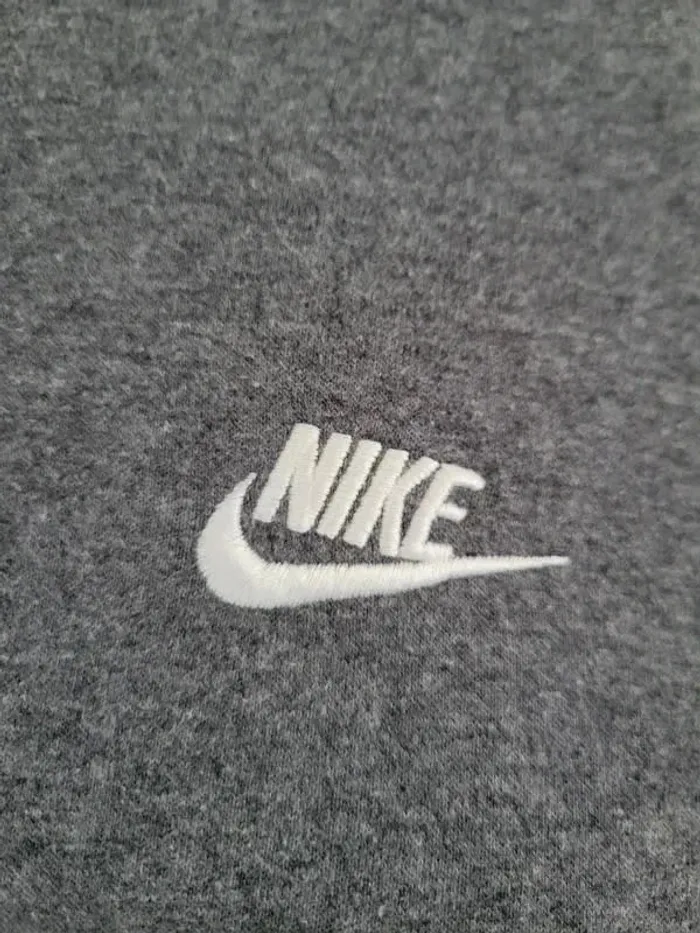 Sweat T M - photo numéro 3