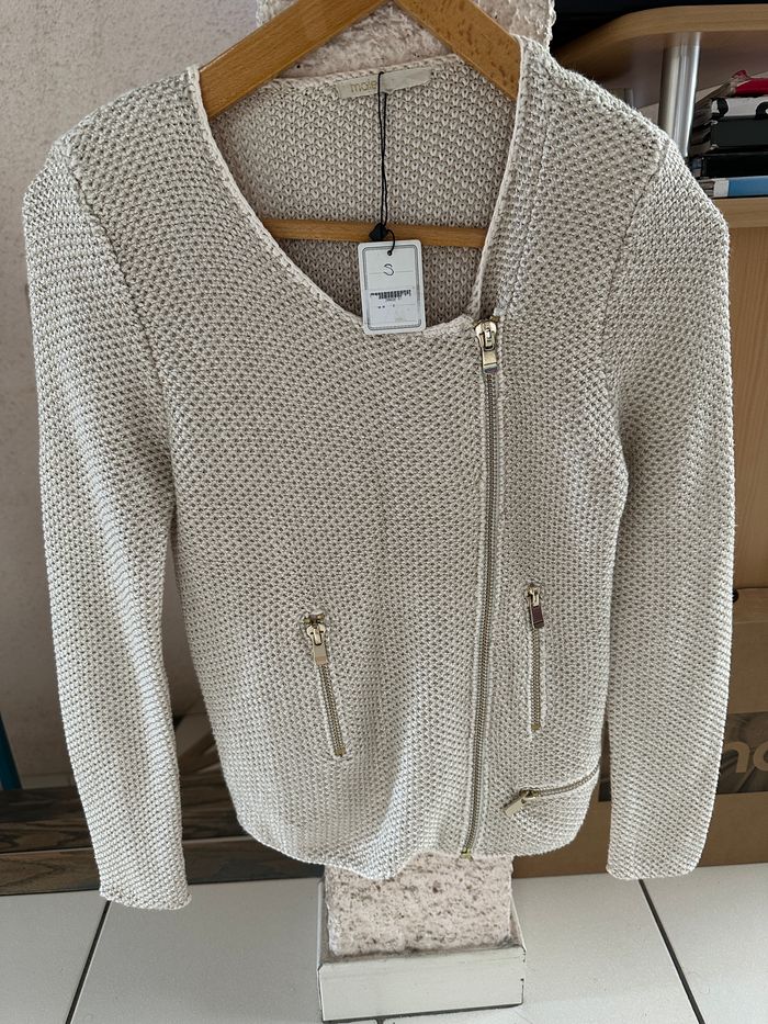 cardigan zippé beige effet brillant MAJE taille 36 NEUF - photo numéro 3