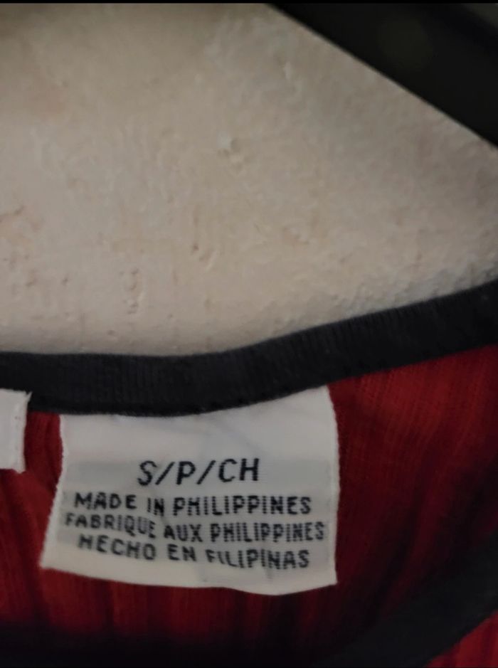 Haut Tommy Hilfiger Rouge – Maille Côtelée – Taille S-M-L - photo numéro 6