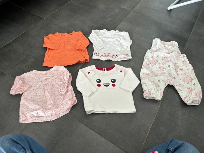 Lot 3 mois fille
