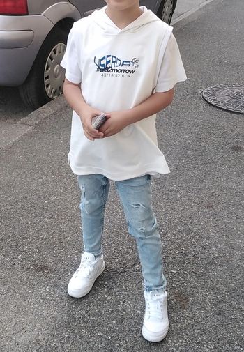 Tshirt à capuche garçon 6ans Zara 🖤🤍