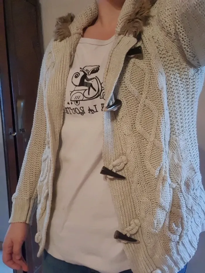 Gilet avec capuche @