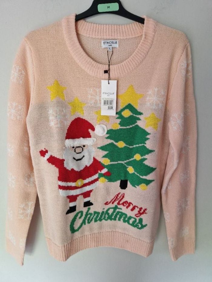Magnifique pull de Noël taille 40 neuf avec étiquette