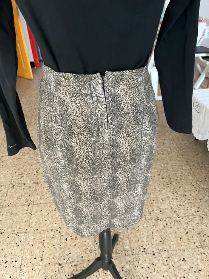 Tailleur jupe Q.H.T - photo numéro 7