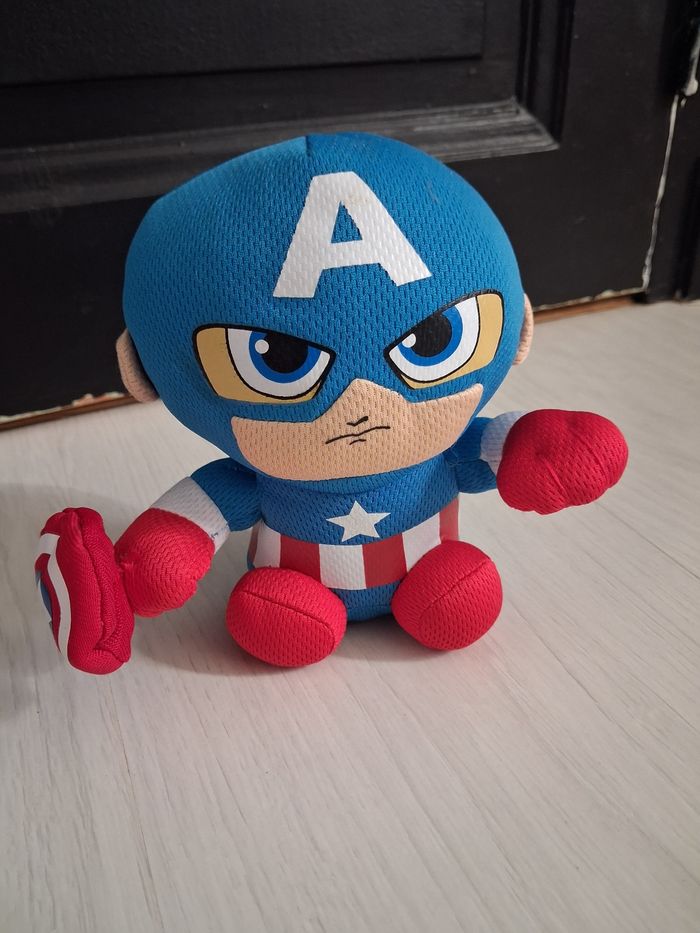 Peluche Capitaine America