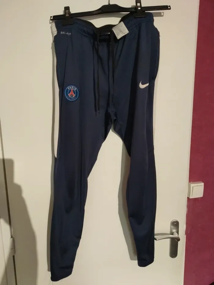Pantalon survêtement PSG taille M