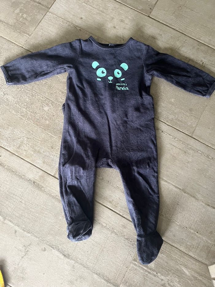 Lot de pyjamas - photo numéro 3