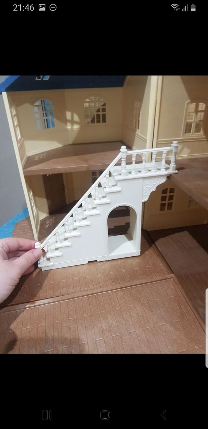 Grande maison et son abri voiture sylvanian families 5669 - photo numéro 6