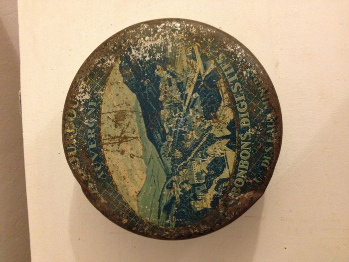 Ancienne boite publicitaire la Bourboule Auvergne en métal pour collectionneur - photo numéro 4